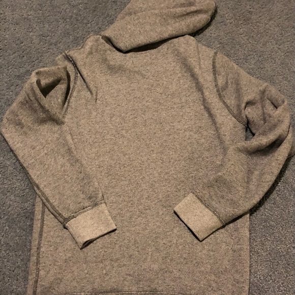 Abercrombie & Fitch Heather Gray Hoodie in XS. - Picture 5 of 5